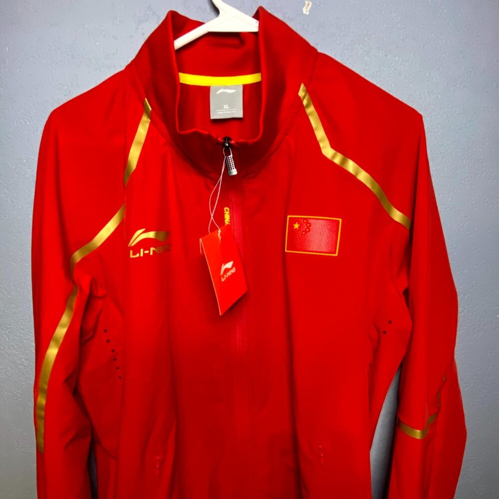China Activewear Track Jacket Athletics Size XL Shirt Red LI-Ning NWT